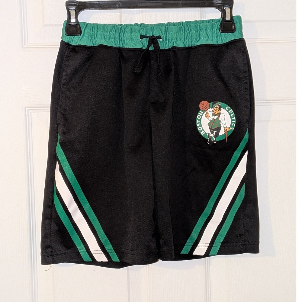 NBA‎ Boston Celtics Youth Boys Medium 10-12 Basketball Shorts Black Green Mesh
